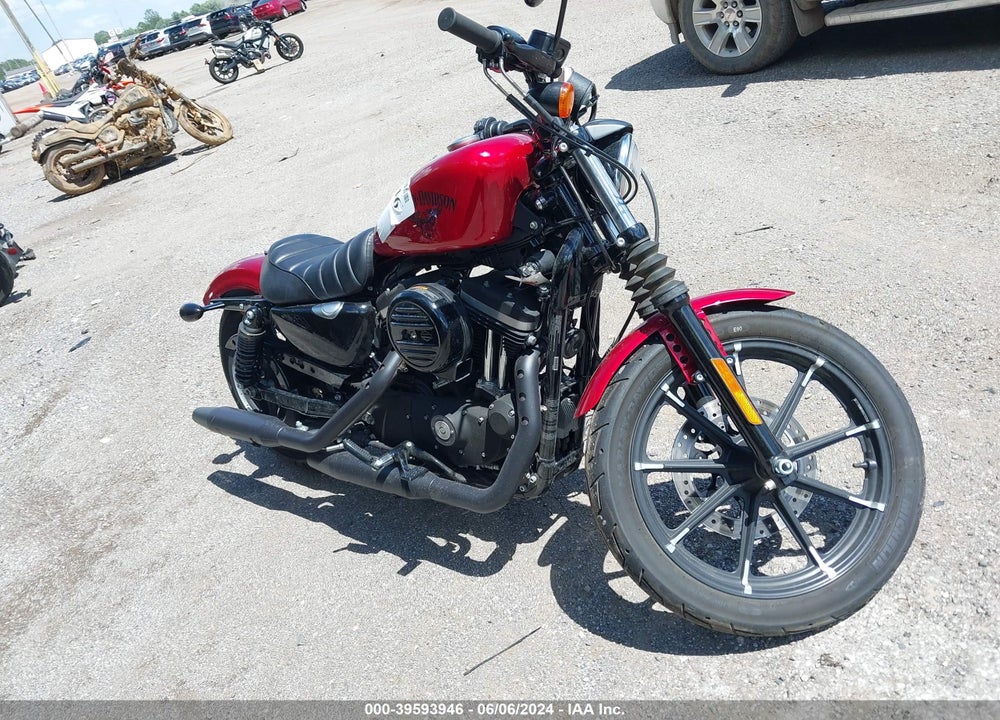 2018 HARLEY-DAVIDSON XL883 IRON 883 VIN: 1HD4LE215JC424395