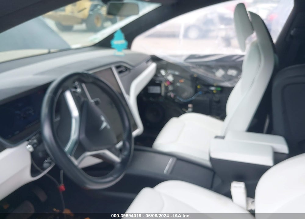 2016 TESLA MODEL X 60D/70D/75D/90D/P100D VIN: 5YJXCBE25GF004715