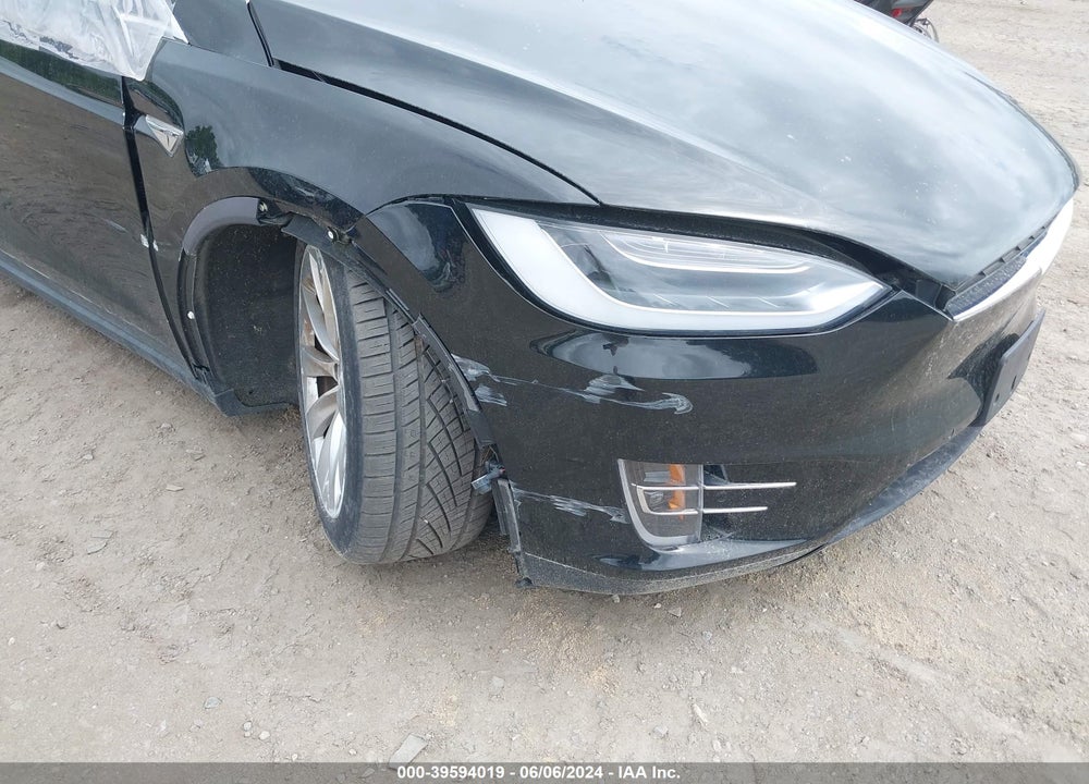 2016 TESLA MODEL X 60D/70D/75D/90D/P100D VIN: 5YJXCBE25GF004715