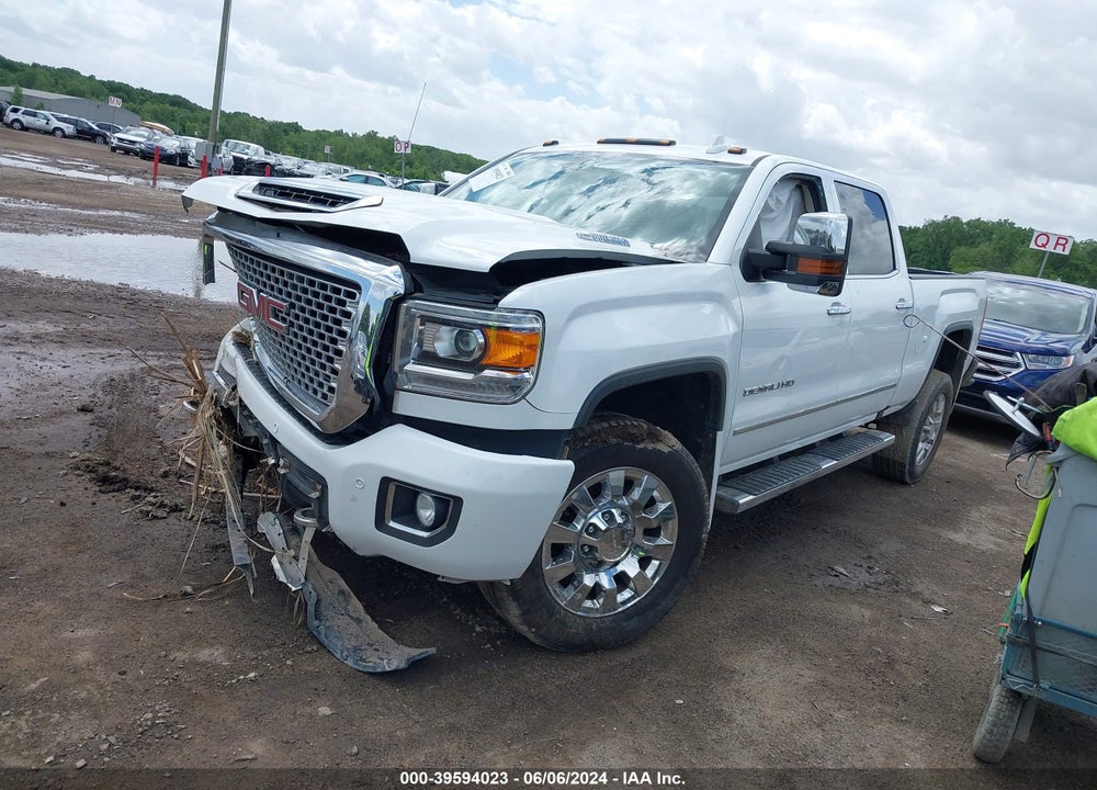 2017 GMC SIERRA 2500HD DENALI VIN: 1GT12UEY8HF115295