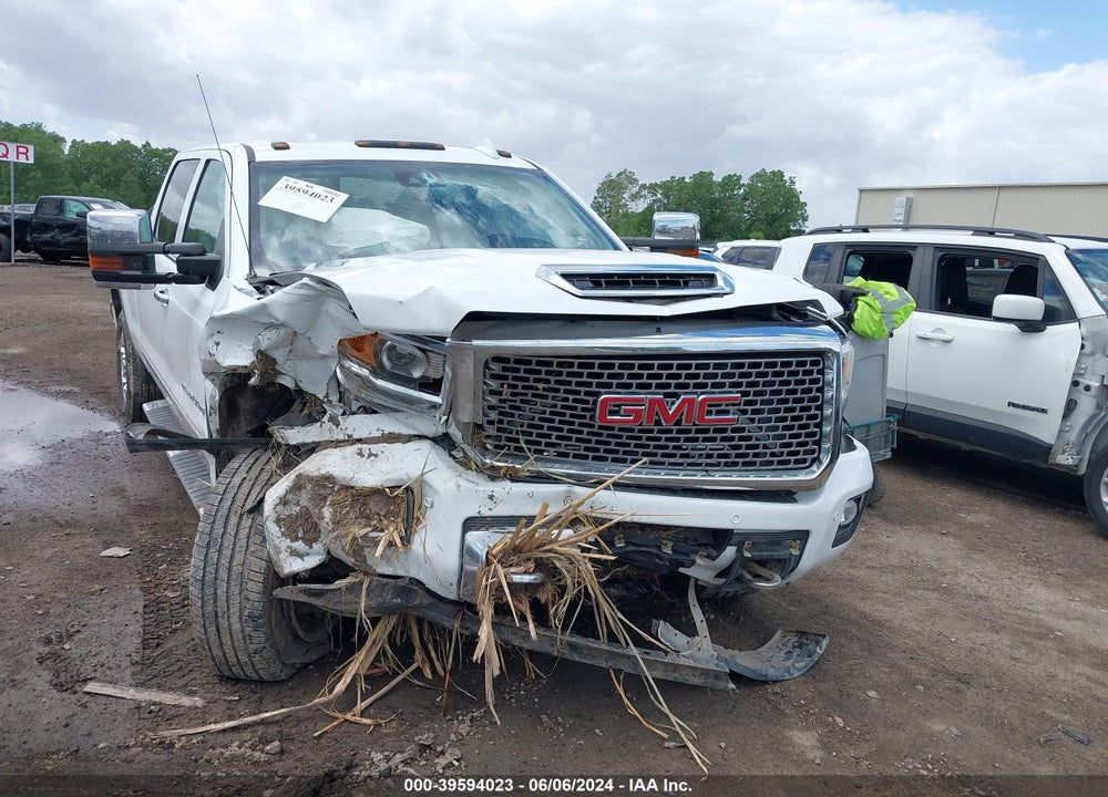 2017 GMC SIERRA 2500HD DENALI VIN: 1GT12UEY8HF115295