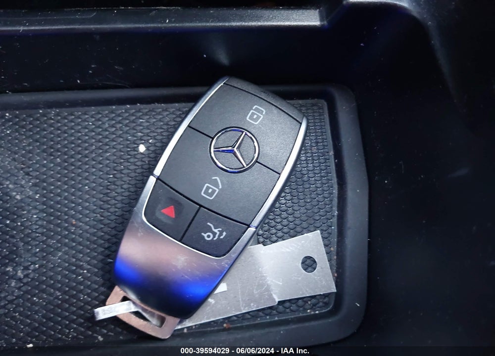 2022 MERCEDES-BENZ GLC 300 4MATIC SUV VIN: W1N0G8EB1NG120756