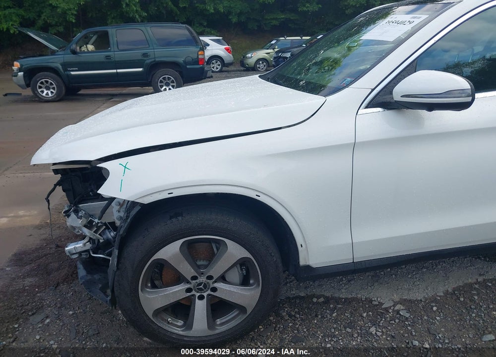 2022 MERCEDES-BENZ GLC 300 4MATIC SUV VIN: W1N0G8EB1NG120756