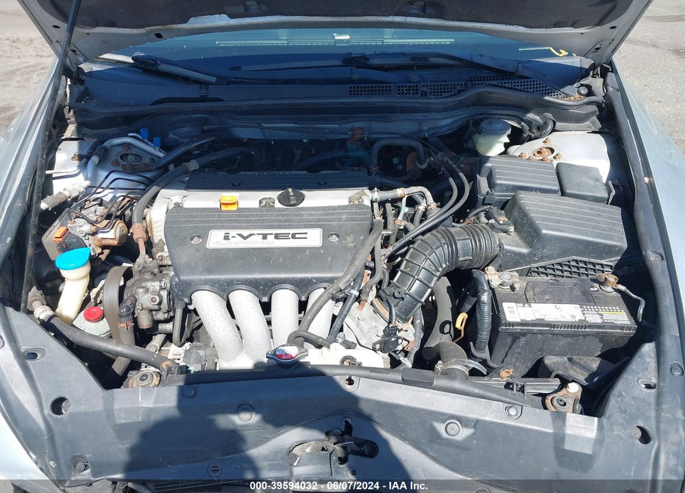 2004 HONDA ACCORD 2.4 EX VIN: 1HGCM56784A001448