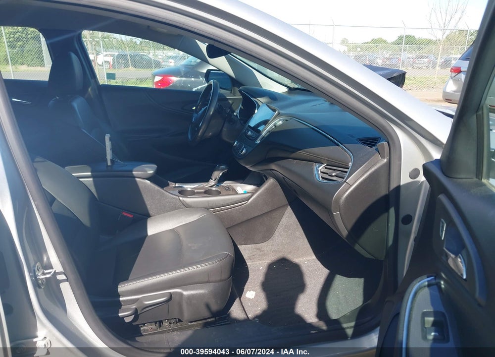 2019 CHEVROLET MALIBU LT VIN: 1G1ZD5ST9KF124292