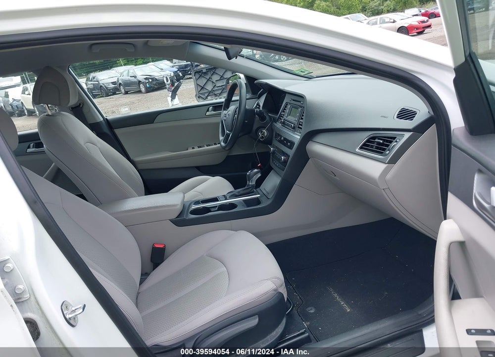 2017 HYUNDAI SONATA VIN: 5NPE24AF3HH595922