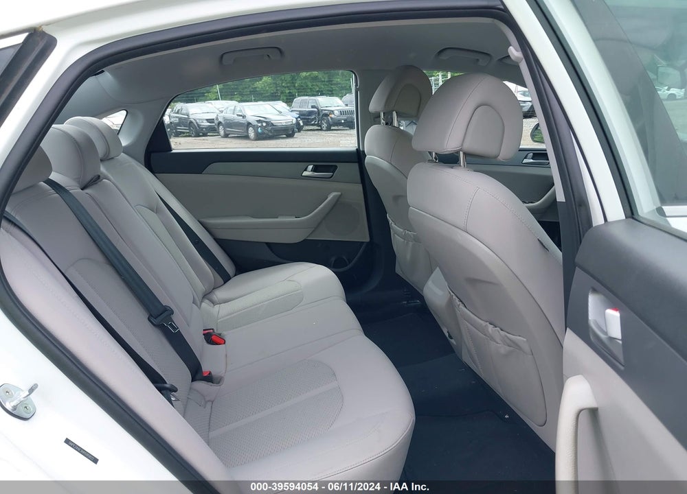 2017 HYUNDAI SONATA VIN: 5NPE24AF3HH595922