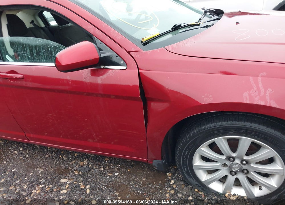 2010 CHRYSLER SEBRING LIMITED VIN: 1C3CC5FB8AN109583