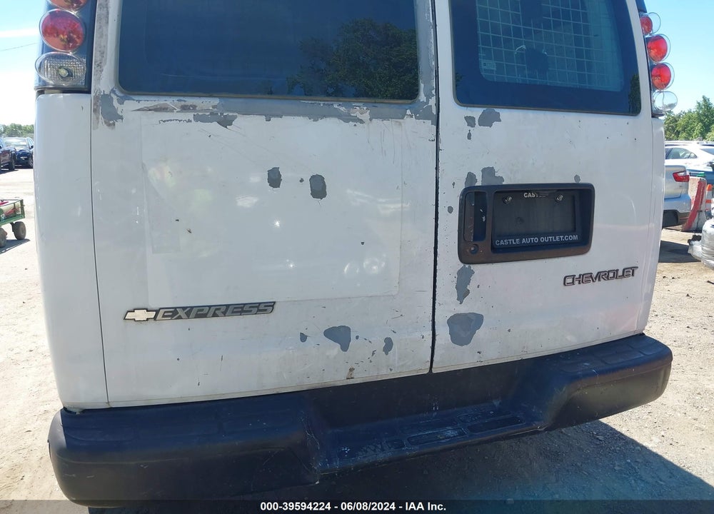 2005 CHEVROLET EXPRESS VIN: 1GCGG25V351232829