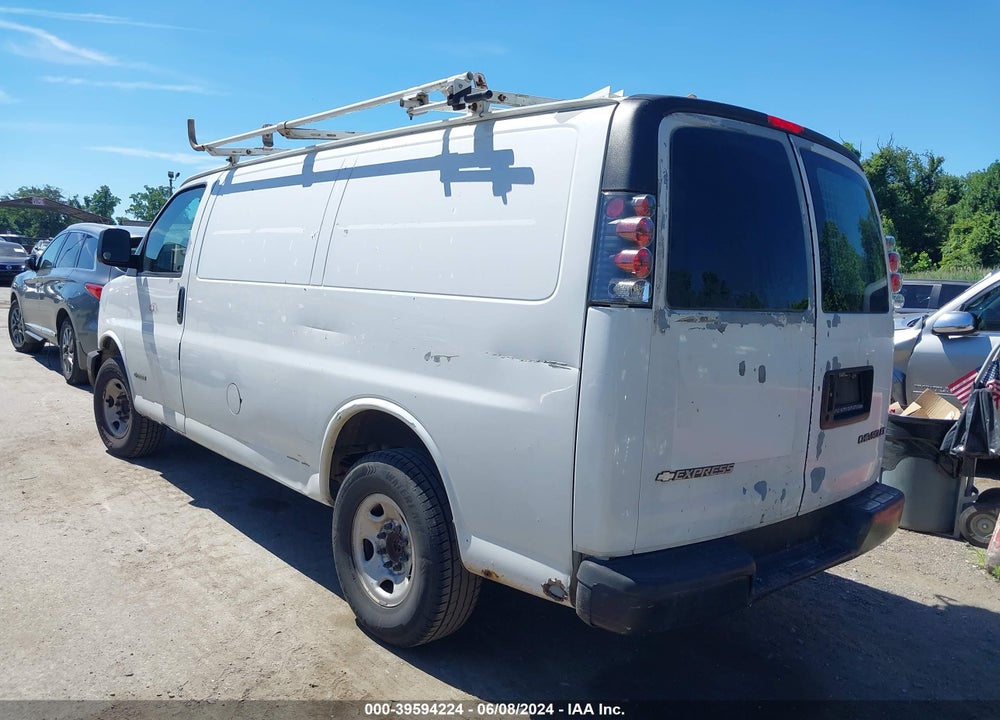 2005 CHEVROLET EXPRESS VIN: 1GCGG25V351232829