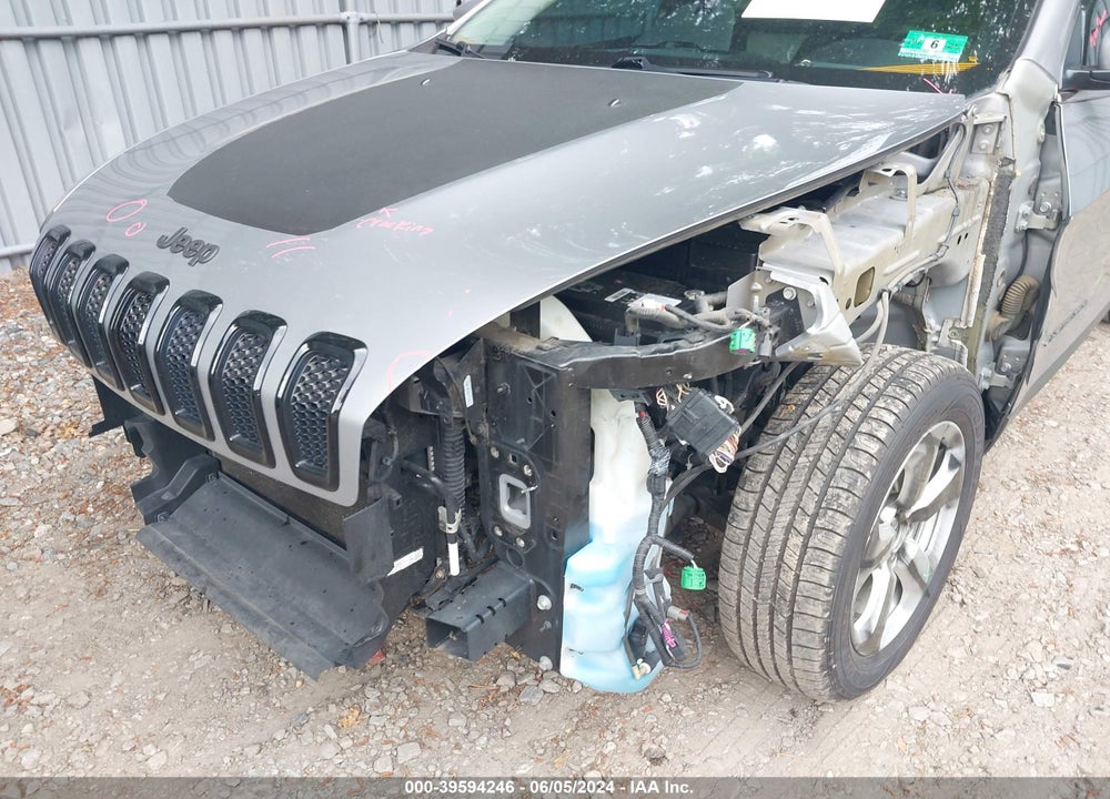 2014 JEEP CHEROKEE LATITUDE VIN: 1C4PJLCB8EW303459