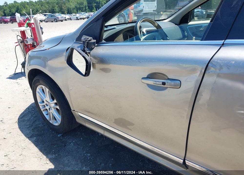2015 VOLVO XC60 T5 PLATINUM VIN: YV440MDM3F2676538