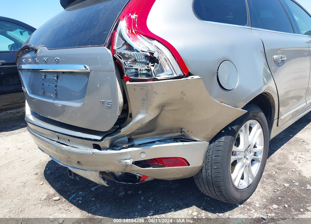 2015 VOLVO XC60 T5 PLATINUM VIN: YV440MDM3F2676538