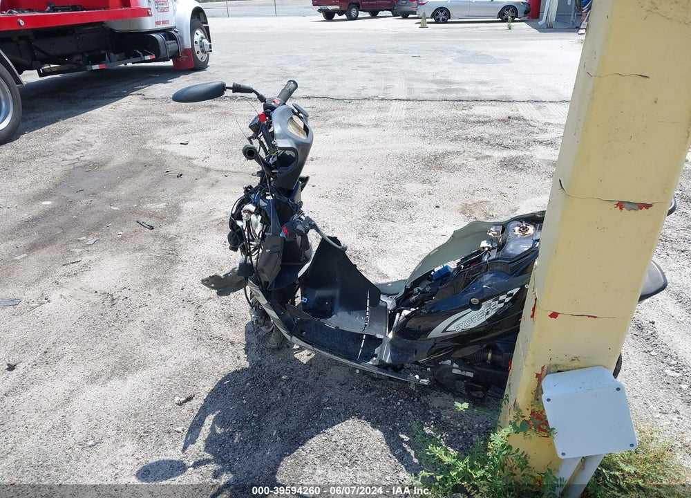 2022 JBLC 50CC VIN: L2BB9NCC8NB720038