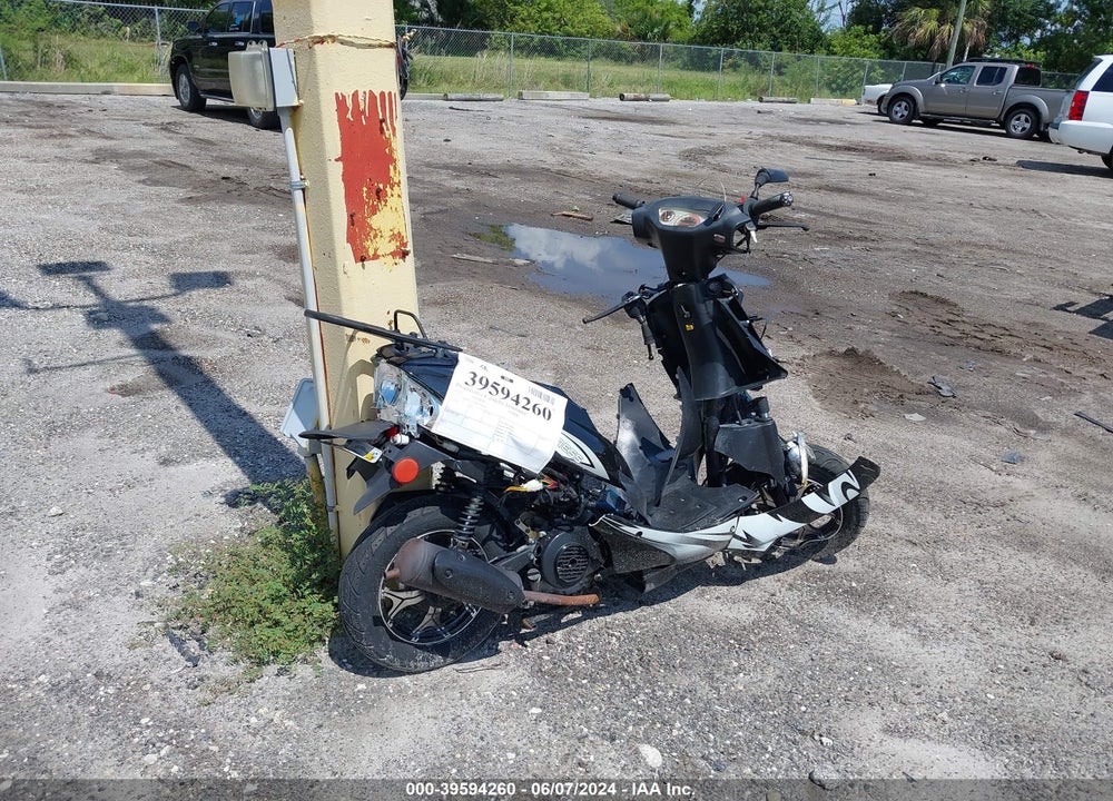 2022 JBLC 50CC VIN: L2BB9NCC8NB720038