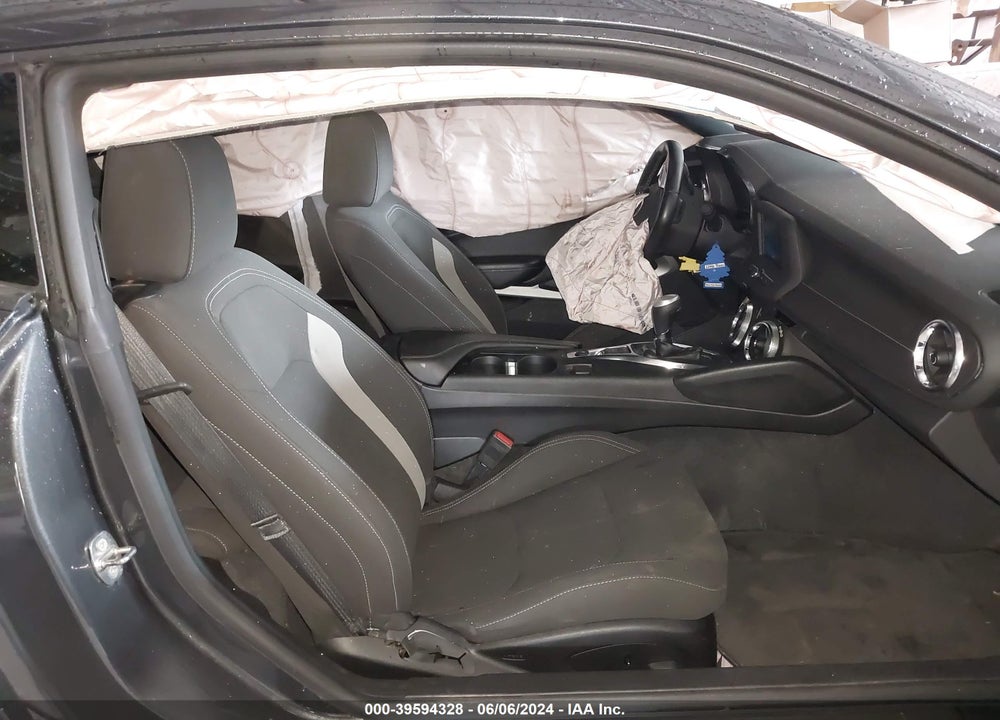 2018 CHEVROLET CAMARO 1LT VIN: 1G1FB1RX0J0129182