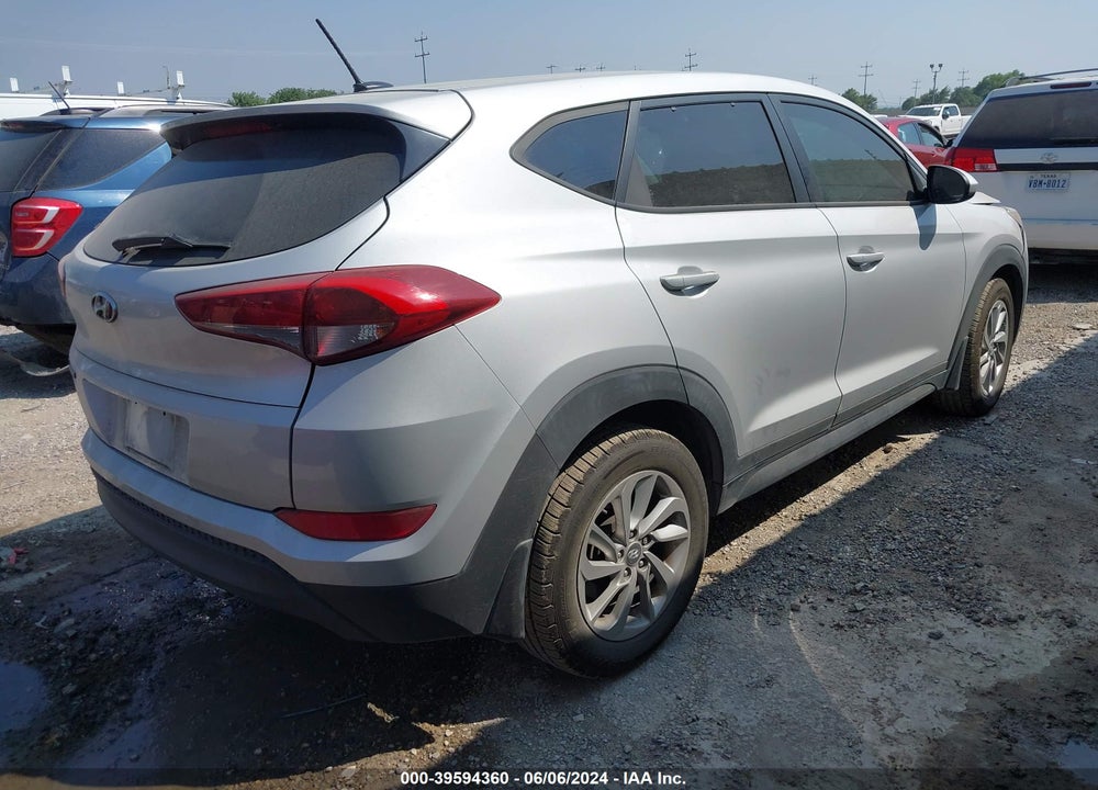 2016 HYUNDAI TUCSON SE VIN: KM8J23A46GU042737