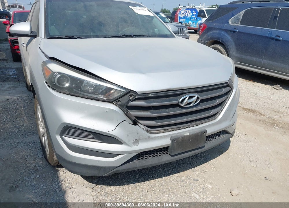 2016 HYUNDAI TUCSON SE VIN: KM8J23A46GU042737