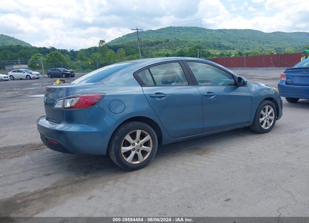 2010 MAZDA 3 I TOURING VIN: JM1BL1SF9A1337009