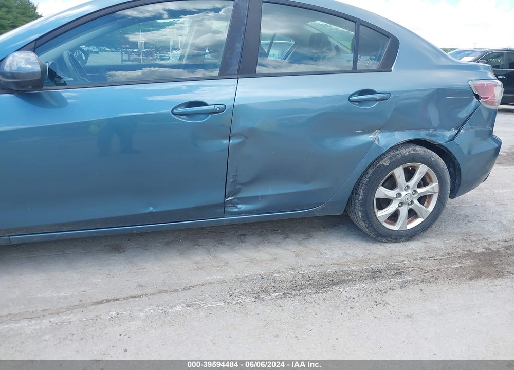 2010 MAZDA 3 I TOURING VIN: JM1BL1SF9A1337009