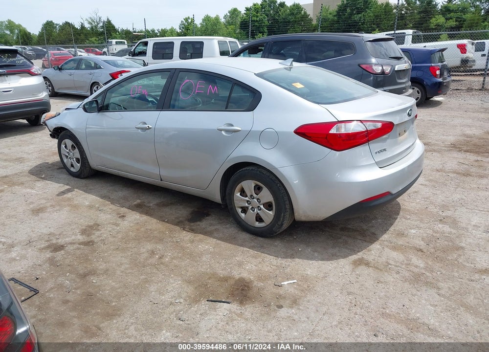 2015 KIA FORTE LX VIN: KNAFK4A66F5432390