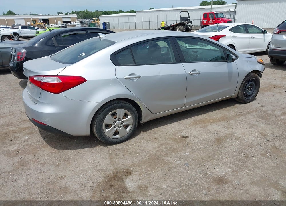 2015 KIA FORTE LX VIN: KNAFK4A66F5432390