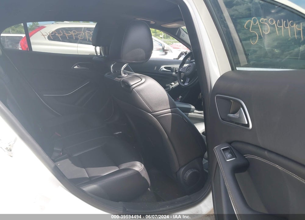 2016 MERCEDES-BENZ GLA 250 4MATIC VIN: WDCTG4GB1GJ236632