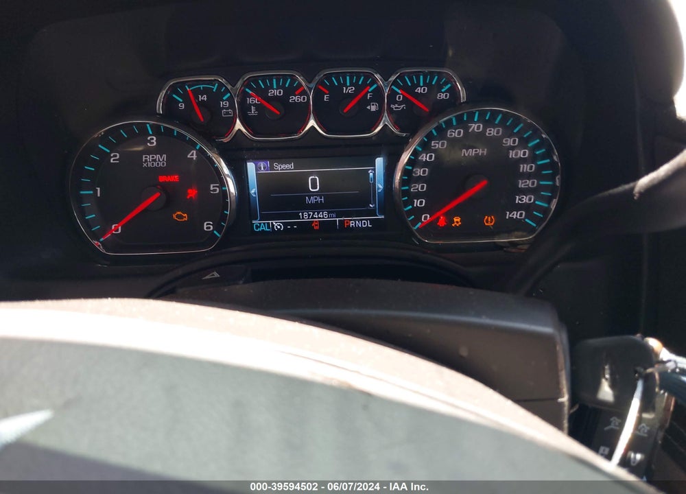 2017 CHEVROLET TAHOE LT VIN: 1GNSCBKC2HR135224
