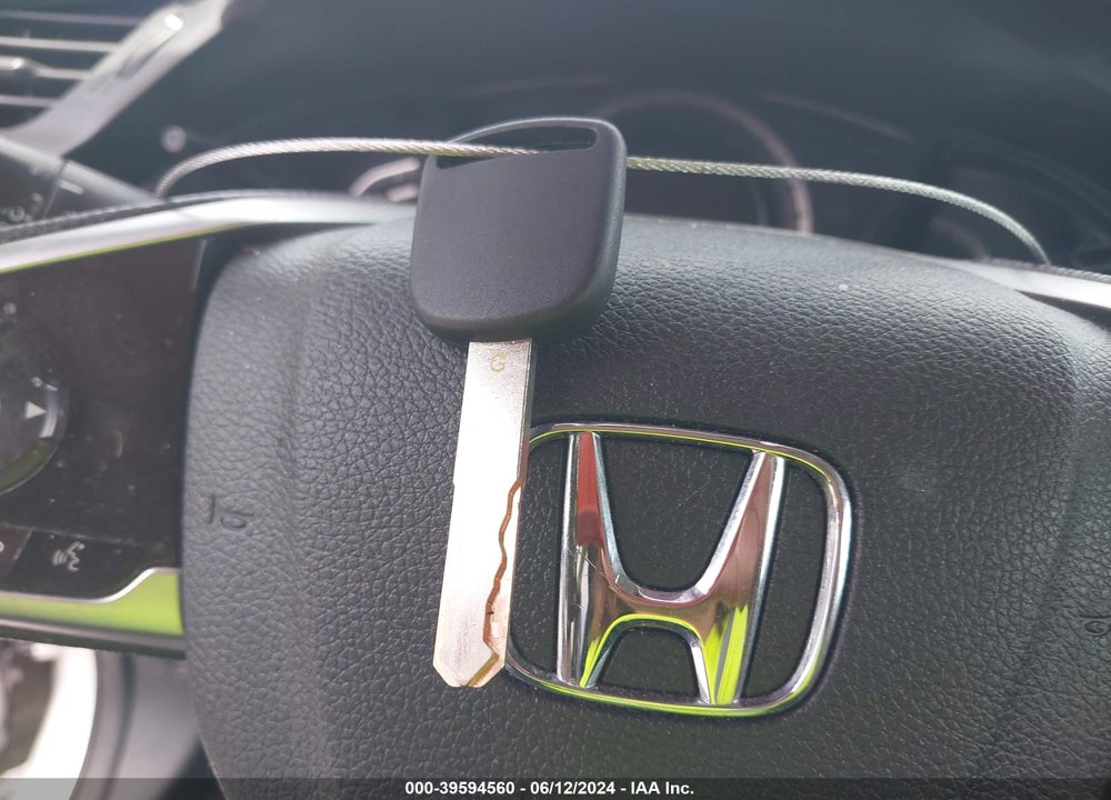2017 HONDA CIVIC LX VIN: 19XFC2F52HE040289