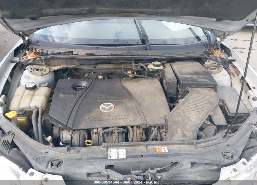 2005 MAZDA 3 S VIN: JM1BK323751258884