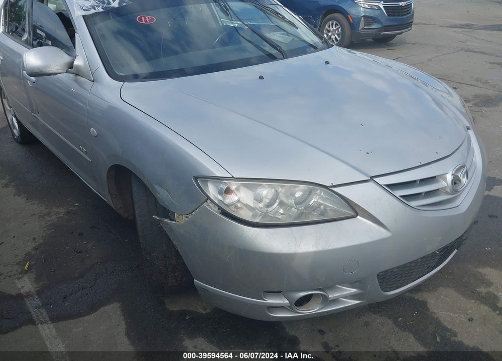 2005 MAZDA 3 S VIN: JM1BK323751258884