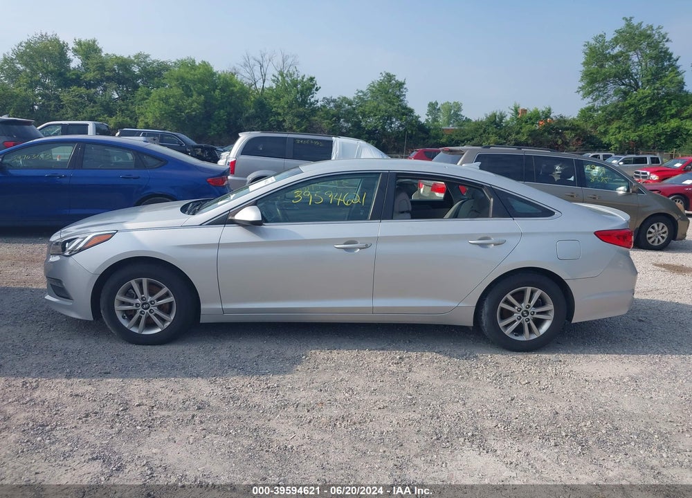 2015 HYUNDAI SONATA SE VIN: 5NPE24AF8FH156678
