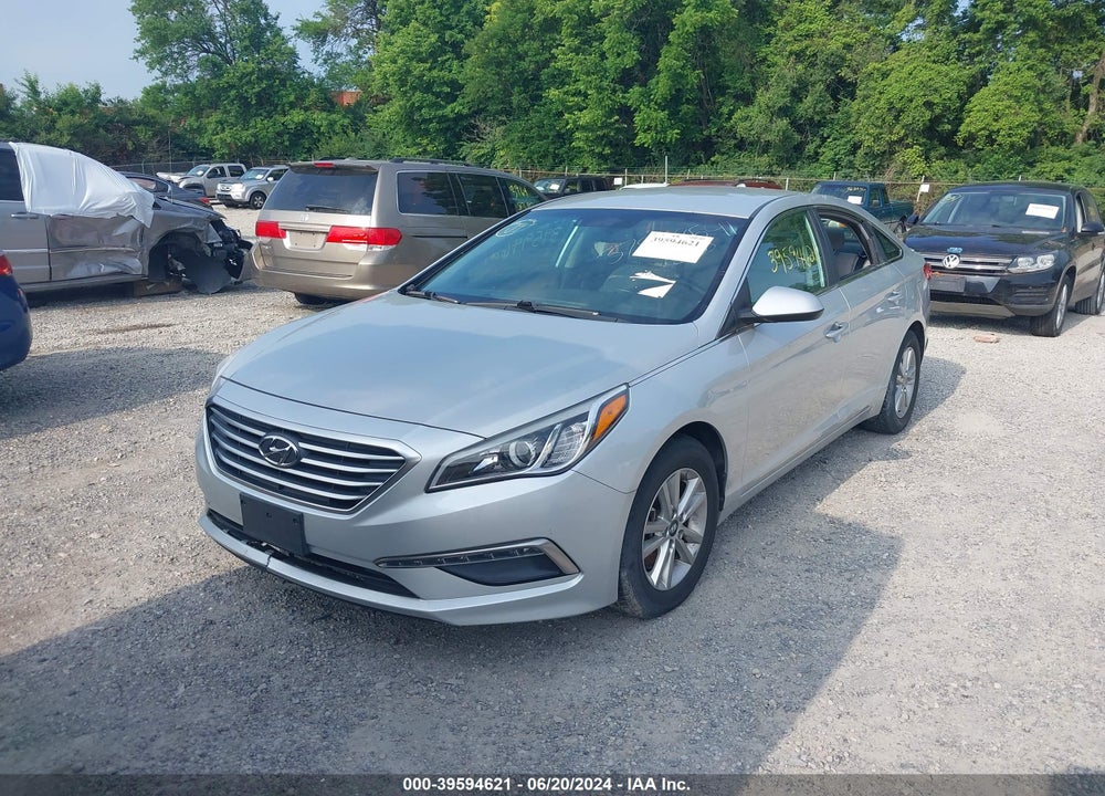 2015 HYUNDAI SONATA SE VIN: 5NPE24AF8FH156678