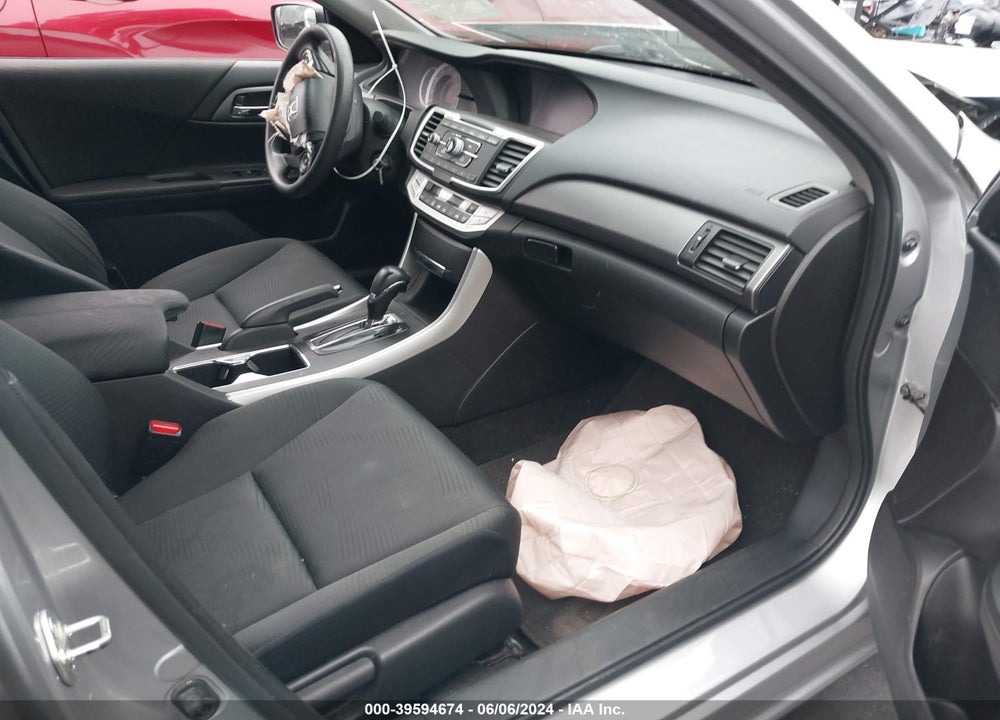 2015 HONDA ACCORD LX VIN: 1HGCR2F3XFA160990
