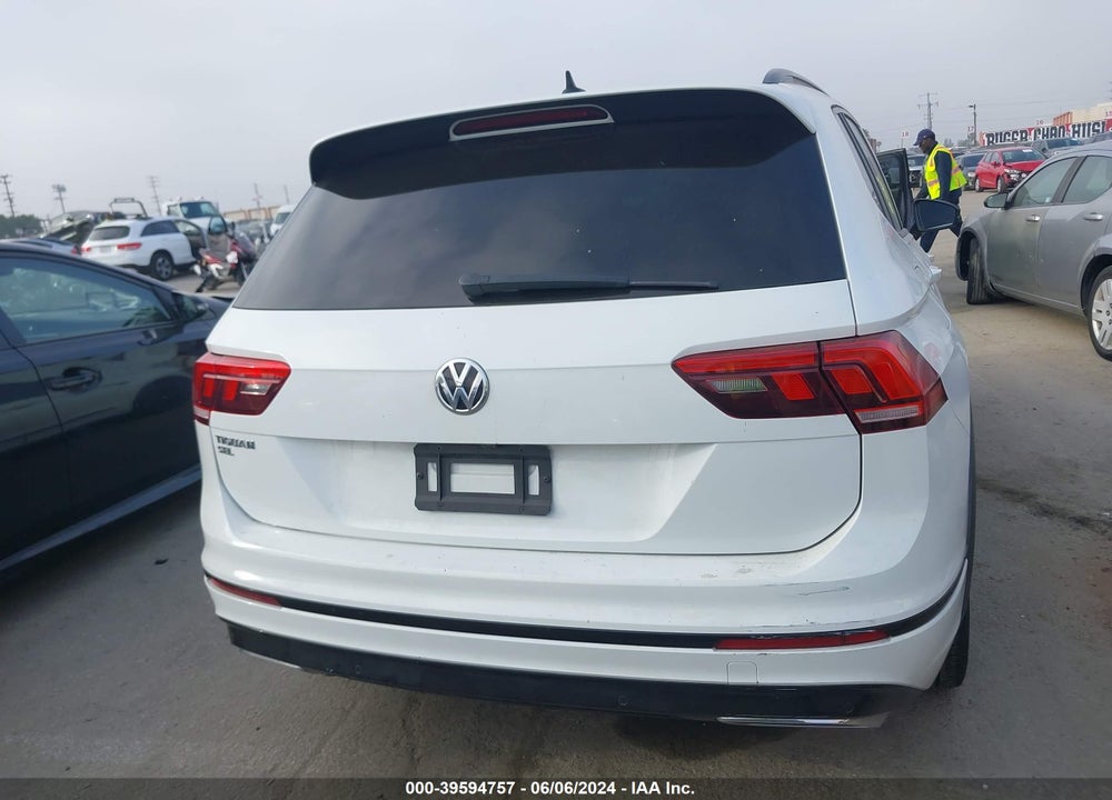 2019 VOLKSWAGEN TIGUAN 2.0T SE/2.0T SEL/2.0T SEL R-LINE/2.0T SEL R-LINE BLACK VIN: 3VV3B7AX2KM075005