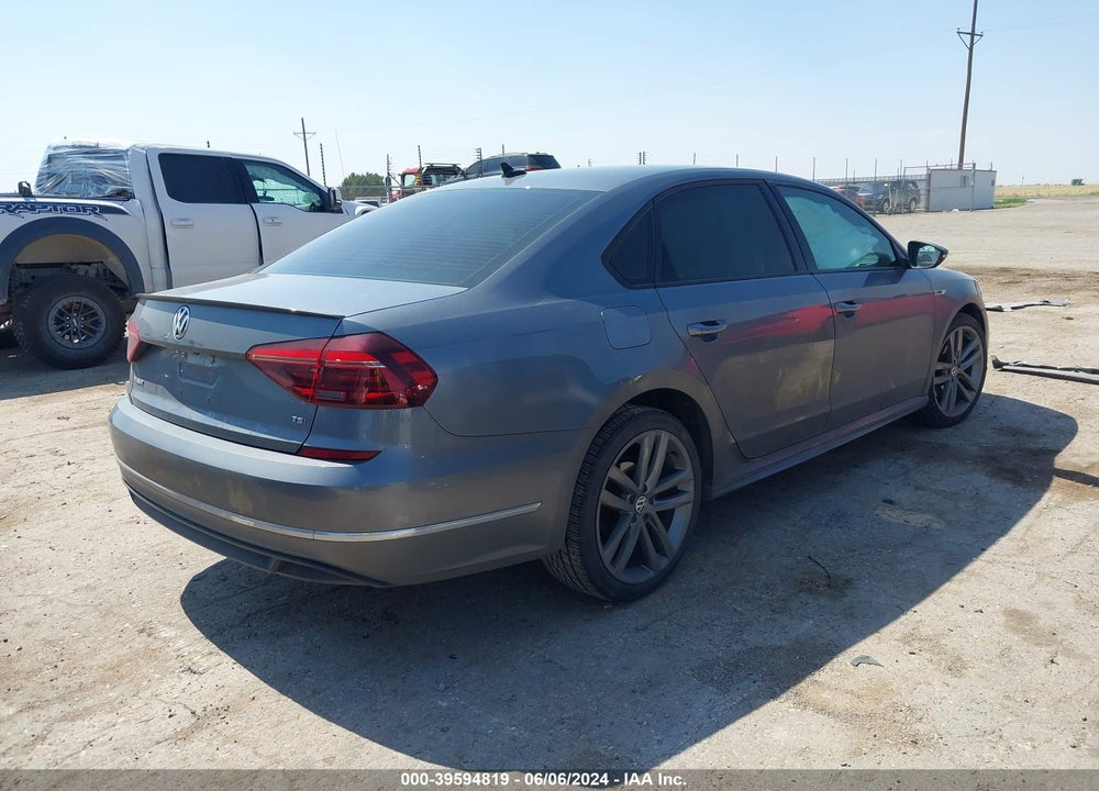 2018 VOLKSWAGEN PASSAT 2.0T R-LINE/2.0T S VIN: 1VWAA7A33JC022798