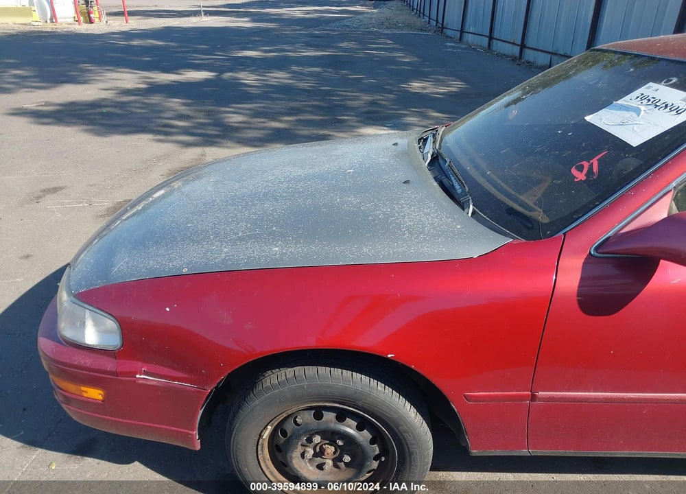 1993 TOYOTA CAMRY LE VIN: 4T1SK12E4PU167655