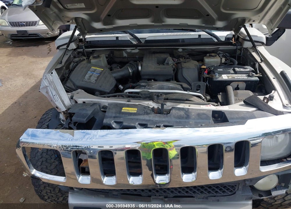 2008 HUMMER H3 SUV VIN: 5GTEN13E388196932
