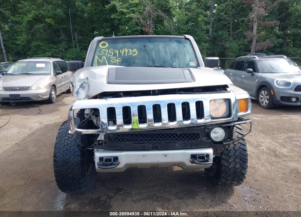 2008 HUMMER H3 SUV VIN: 5GTEN13E388196932
