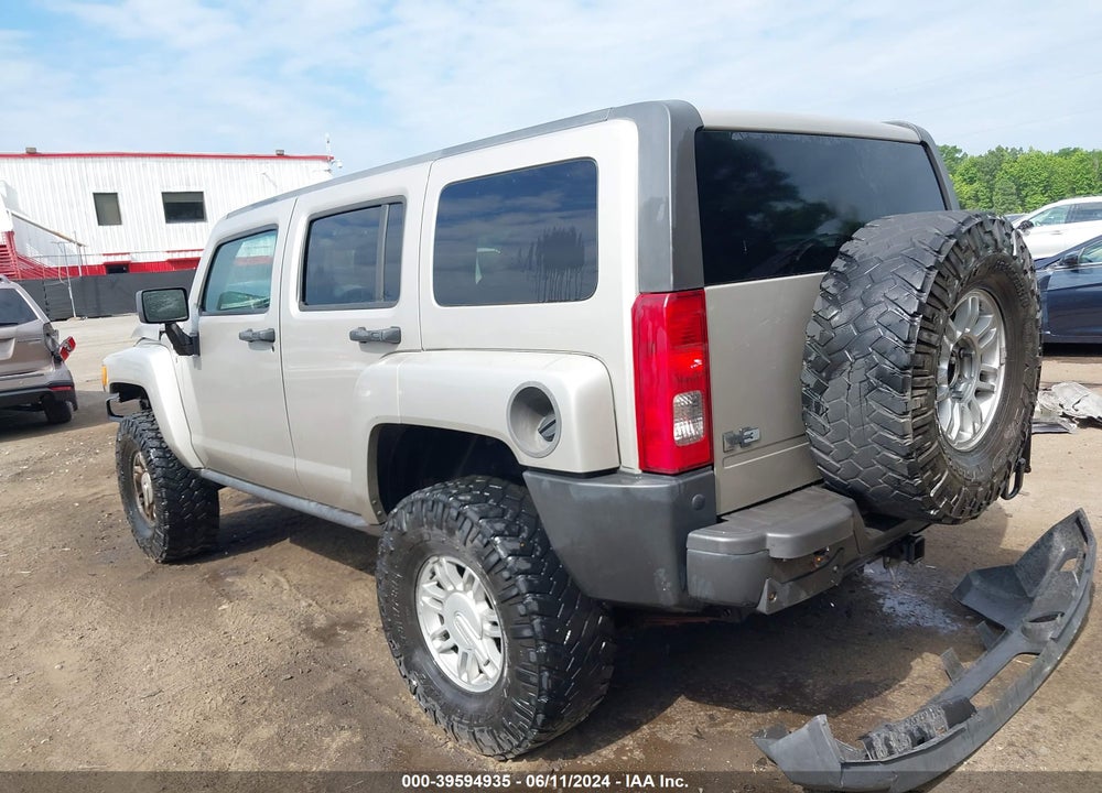 2008 HUMMER H3 SUV VIN: 5GTEN13E388196932