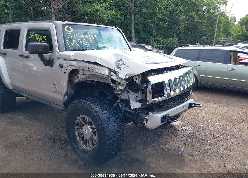 2008 HUMMER H3 SUV VIN: 5GTEN13E388196932