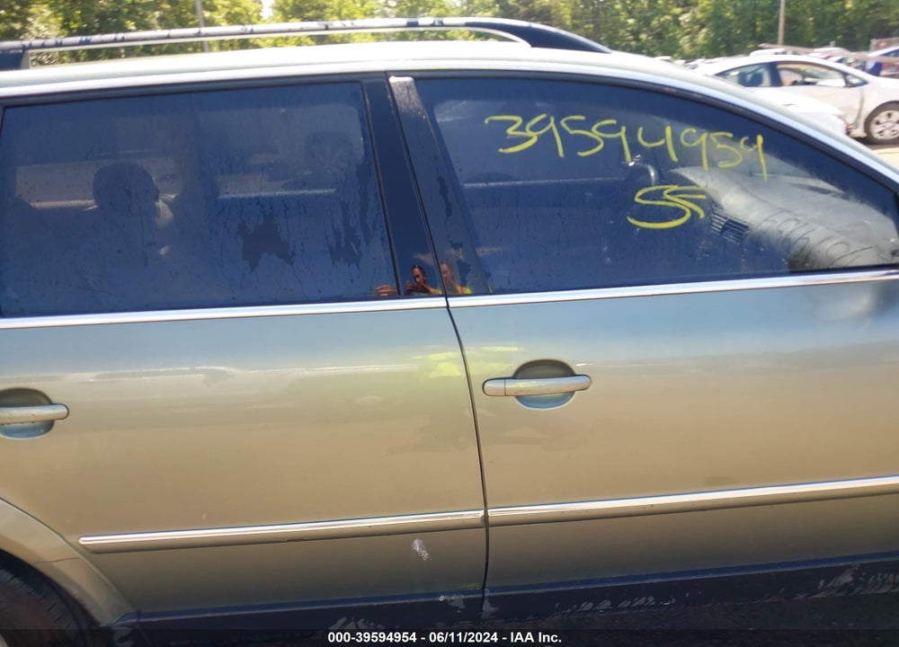 2004 VOLKSWAGEN PASSAT GLS VIN: WVWVD63B04E120903