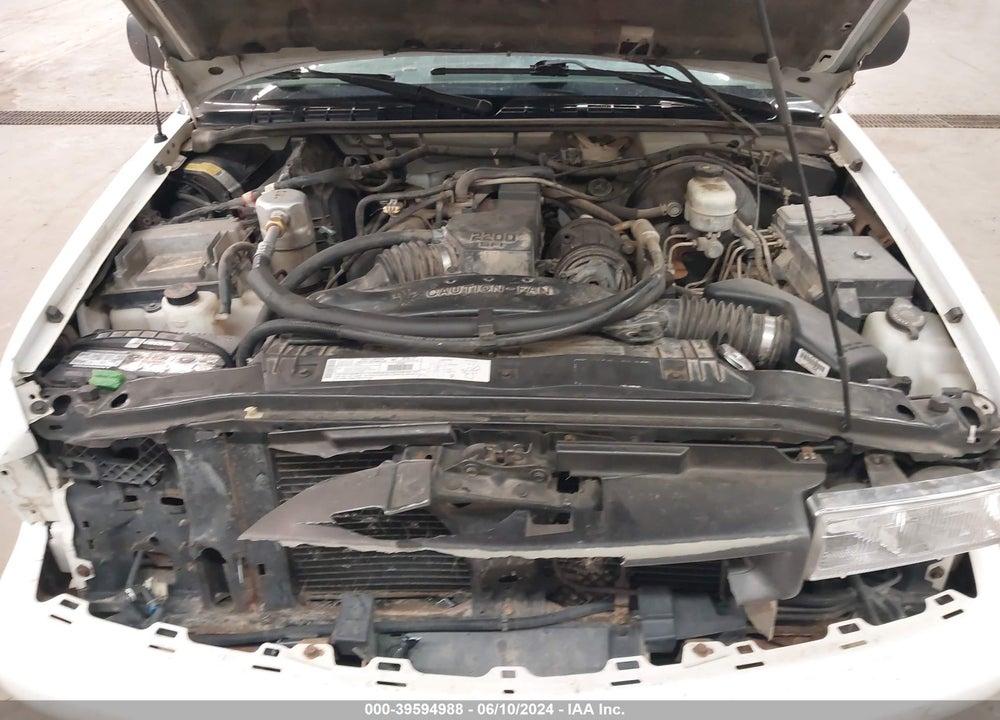 2000 CHEVROLET S-10 LS VIN: 1GCCS1459YK198452