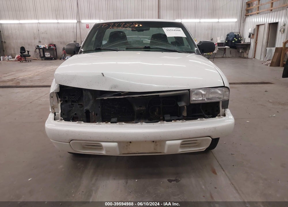 2000 CHEVROLET S-10 LS VIN: 1GCCS1459YK198452