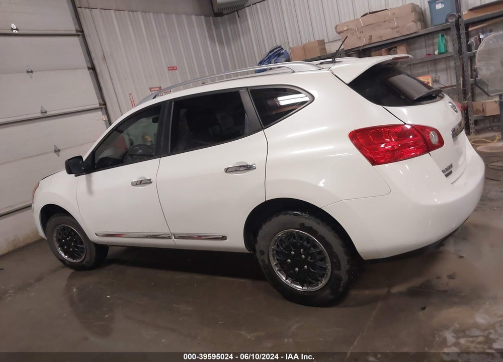 2015 NISSAN ROGUE SELECT S VIN: JN8AS5MT3FW154292