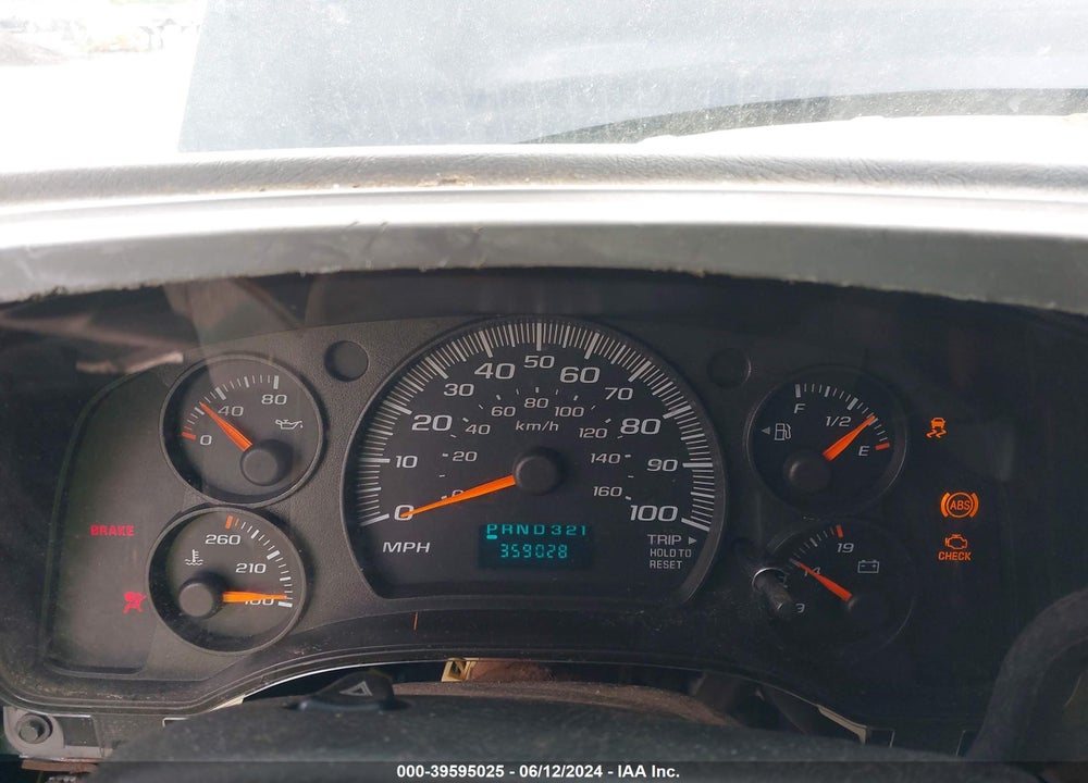 2004 CHEVROLET EXPRESS VIN: 1GAHG39U641161239