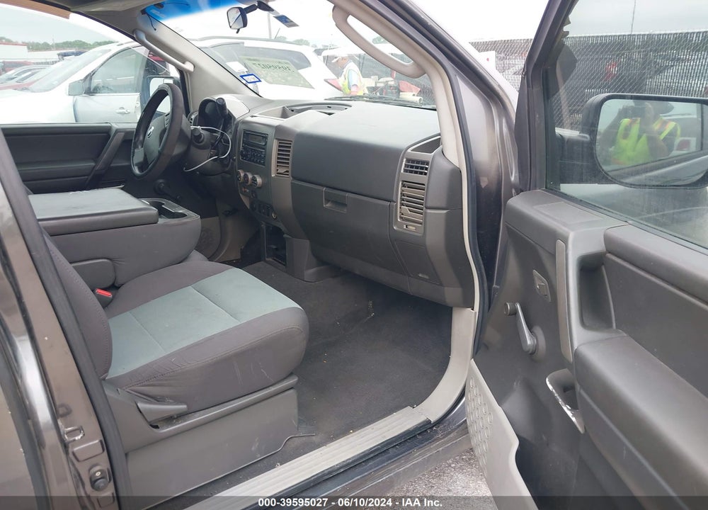 2004 NISSAN TITAN XE VIN: 1N6AA06A14N529996