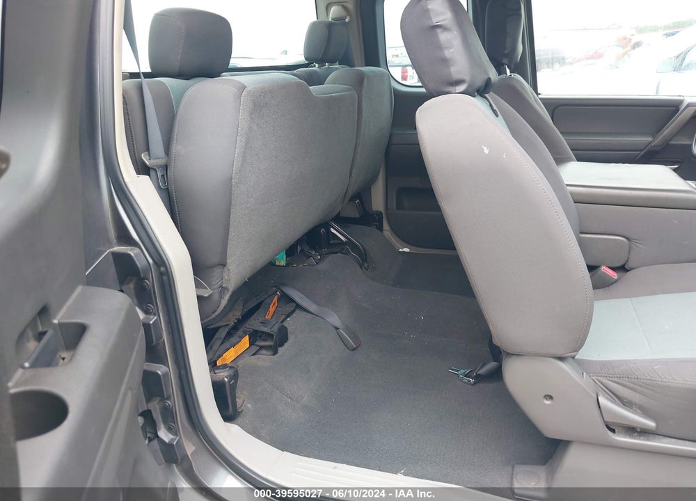 2004 NISSAN TITAN XE VIN: 1N6AA06A14N529996