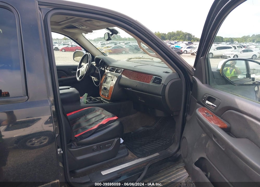 2007 CHEVROLET TAHOE LTZ VIN: 1GNFK13027R214121