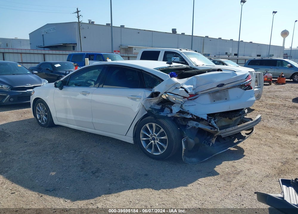 2017 FORD FUSION SE VIN: 3FA6P0H7XHR137732